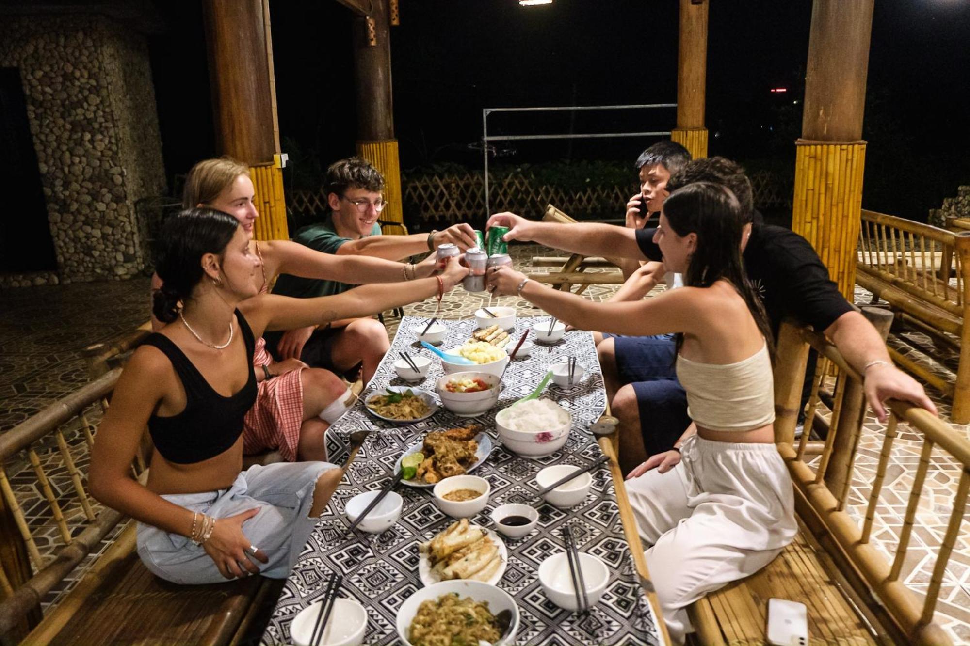 Nha Tan - Mai Chau Homestay And Tours Exteriér fotografie